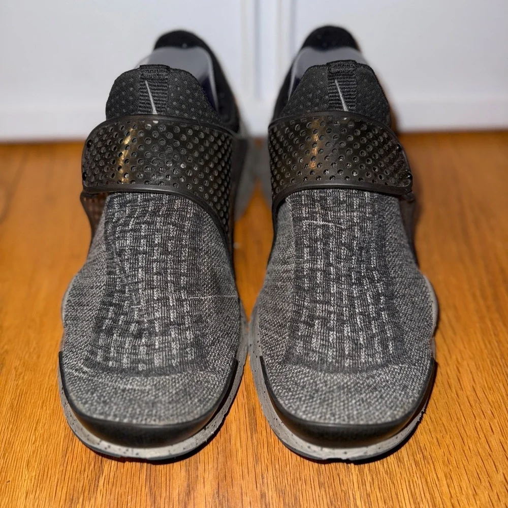 Nike Sock Dart 859553-001 Sneakers Mens 9‎ Gray Slip On Low Top Athletic Shoes